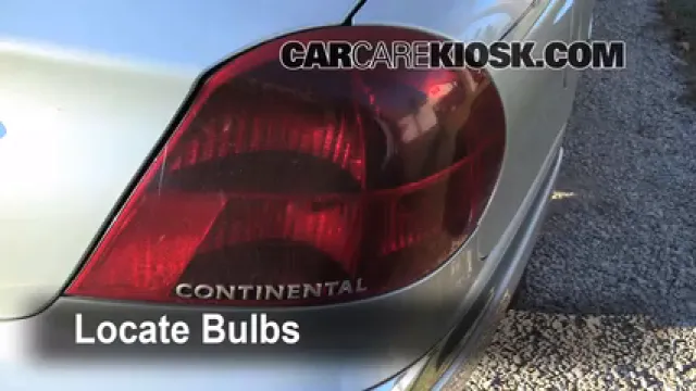 2001 Lincoln Continental 4.6L V8 Luces Luz trasera (reemplazar foco)